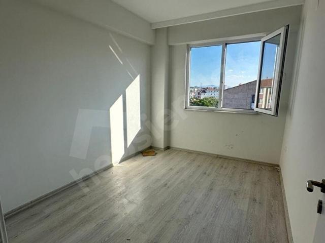 ÇARŞI MERKEZDE! SATILIK 1+1 BAĞIMSIZ MUTFAK DAİRE