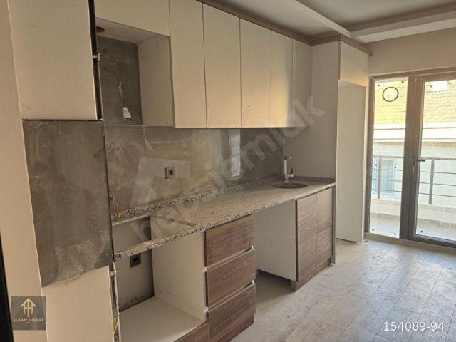 ÇARŞI MERKEZDE 100 M2 ÇİFT BANYONKİLER VESTİYER 2+1 KİRALIK DAİRE MARKET MANAV ECZANE KADAP PAZAR