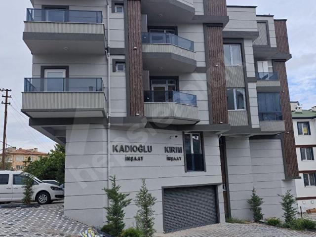 ÇARŞI MERKEZİNDE MODERN EMLAK FARKIYLA 1+1 KİRALIK DAİRE