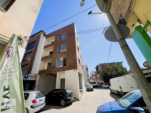 ÇARŞI MERKEZİNDE SATILIK 1+1 GENİŞ DAİRE