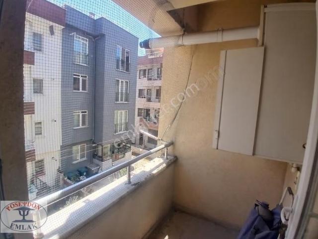 Çarşı İçi Arakat Kapalı Mutfak İskanlı Satılık 2+1 Daire Fırsatı