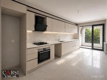 ÇARŞIDAN SIFIR BİNA,ÖN CEPHE,ARA KAT, GENİŞ KULLANIŞLI 4+1