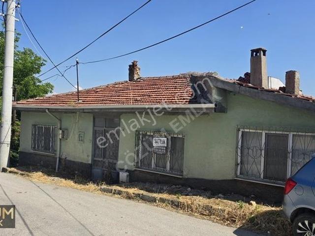 Çarşı Mah Fabrika Cad. Yatırımlık 4 Kat İmar Potansiyelli Ev