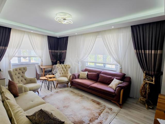 Çarşı Mah Fen Lisesi Yanında 3+1 135 M² Masrafsız Daire