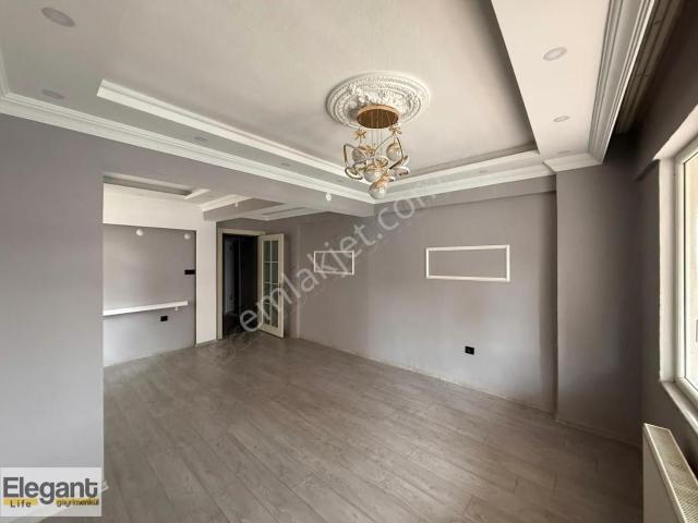 Çarşı Mahallesi İçi Full Yenilenmiş 2+1 Satılık Daire!