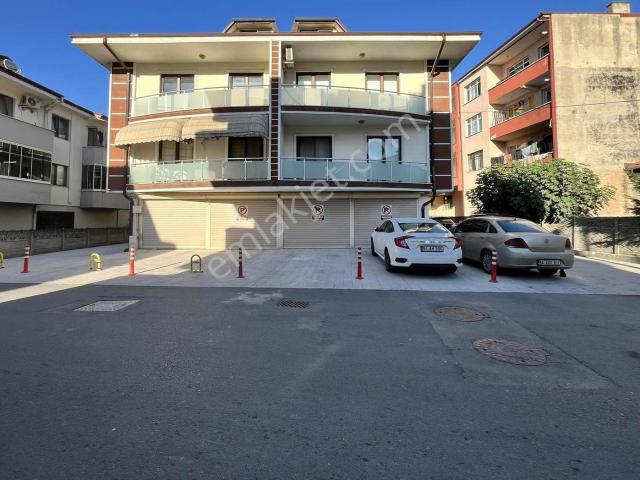 Çarşı Merkez'de 4+1 Garajlı Çatı Dubleks Kiralık Daire