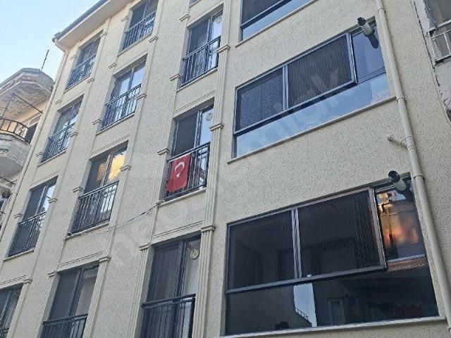 çarşı merkezde.çamaşır veya bulaşık makinası hediyemizdir