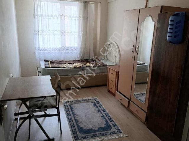 Çarşı Merkezde 1+1 Apart