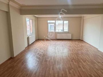 Çarşı Merkezde 135 M2 Kiralık 3+1 Daire