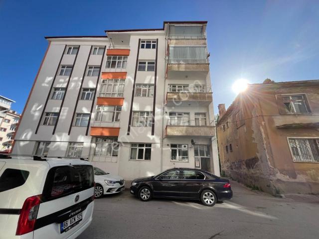 Çarşı Merkezde 3+1 Uygun Fiyatlı Daire İsteyenlere*burcu Emlaktan