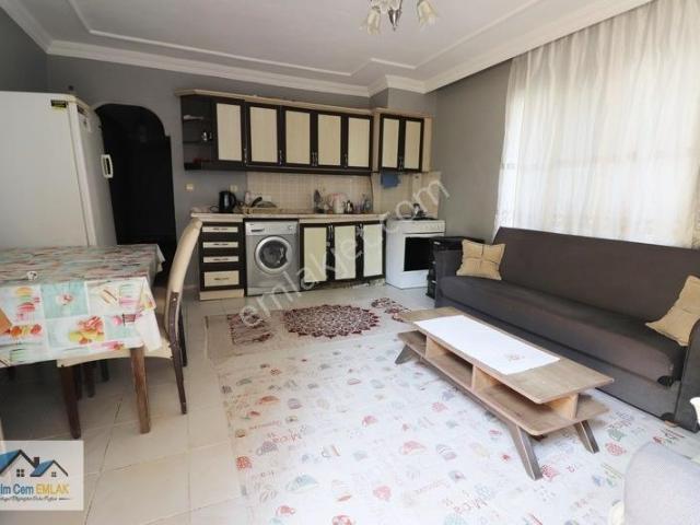 Çarşı Merkezde Zemin Katta Eşyalı 2+1 Kiralık Daire