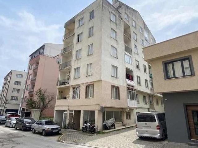 Çarşı Merkezde Asansörlü Geniş 2+1
