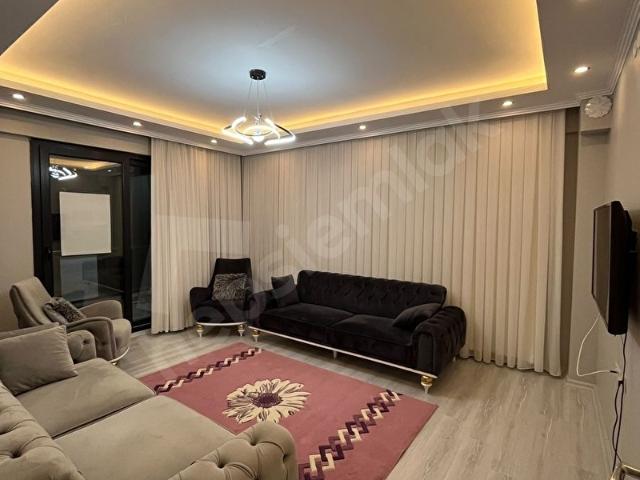Çarşı merkezde arakat sıfırdan farksız sıfır eşyalı kiralık daire