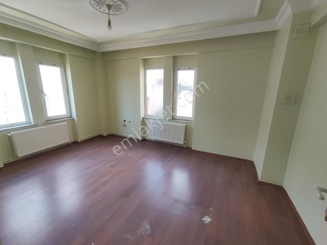 Çarşı Merkezde Ayçadan Kiralık 2+1 Geniş Kullanışlı Daire