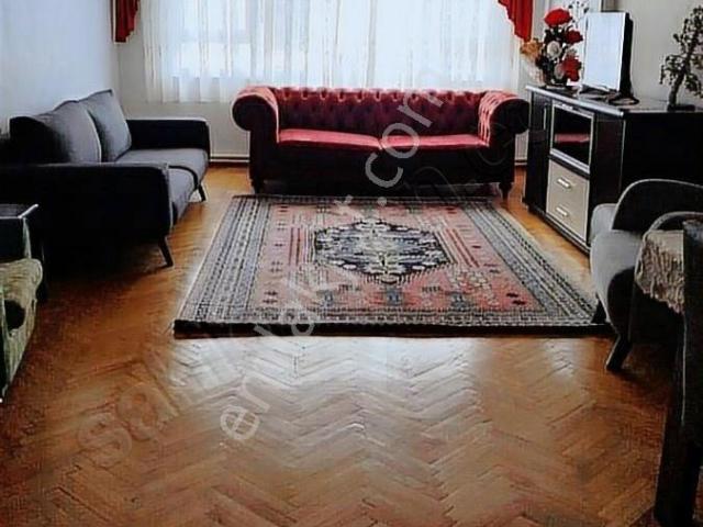 Çarşı Merkezde Eşyalı 3+1 Kiralık Daire