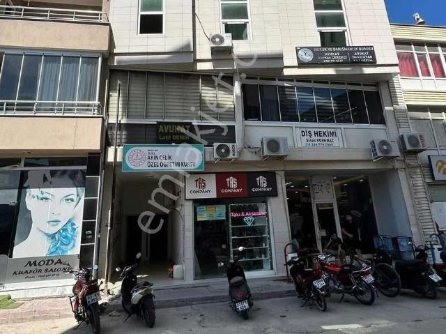 Çarşı Merkezde İş Merkezinde Satılık 2+1 Ofis