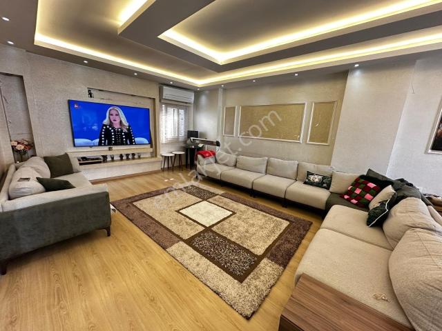 Çarşı Merkezde Kiralık Lüks Yapılı 4+1 Dubleks Daire