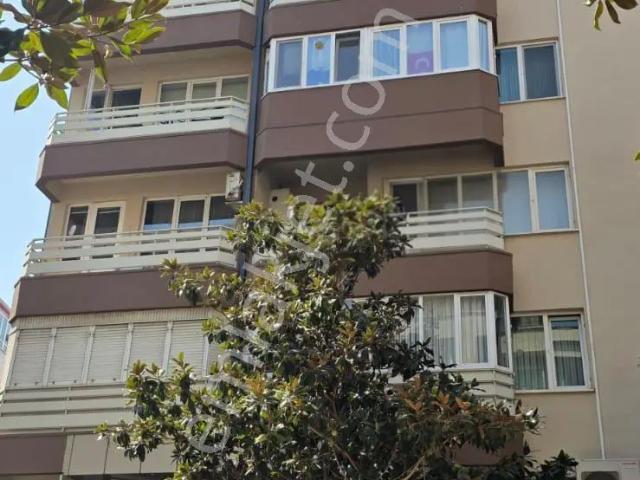 Çarşı Merkezde Milli Kuvvetler Caddesi'ne Cepheli Satılık 3+1 Daire/iş Yeri