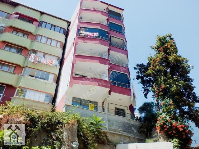 Çarşı Merkezde Satılık 2+1 Ebeveyn Banyolu Daire