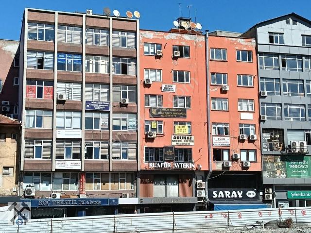 Çarşı Merkezde Satılık 3+1 Daire Katı