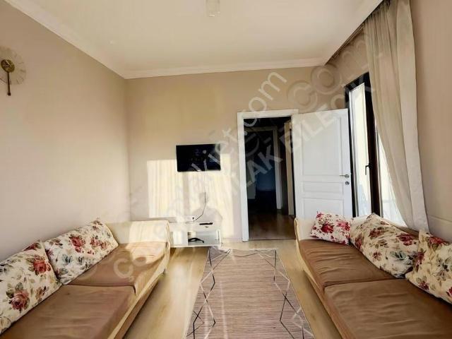Çarşı Merkez'de Site 'de Balkonlu 2+0 Eşyalı Kiralık Daireler