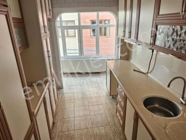 Çarşı Merkezinde Kiralık 2+1 Daire