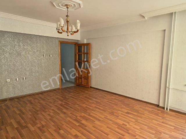 Çarşı Merkezinde Kiralık Dubleks Daire