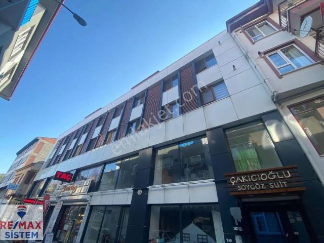 çarşı Merkezinde Satılık 1+1 Eşyalı Daire