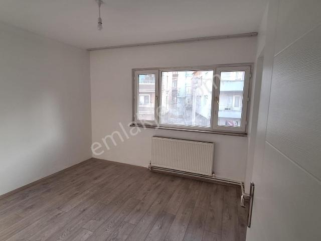 Çarşı Merkezine Çok Yakın Yeni Tadilatlı 2+1 Kiralık Daire