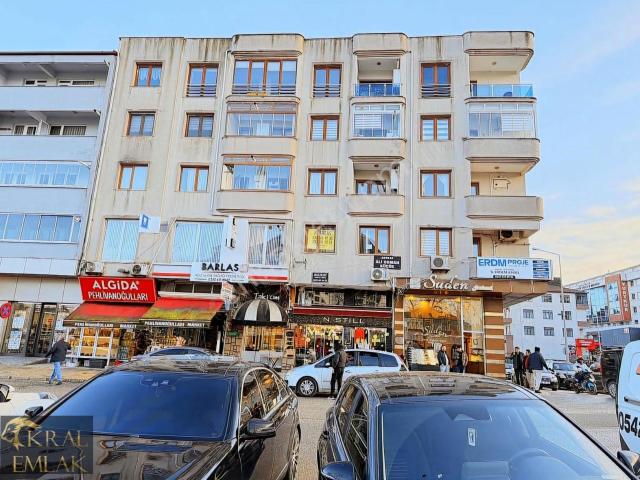 Çarşının Göbeğinde Deniz Manzaralı Full Eşyalı Satılık 3+1 Daire