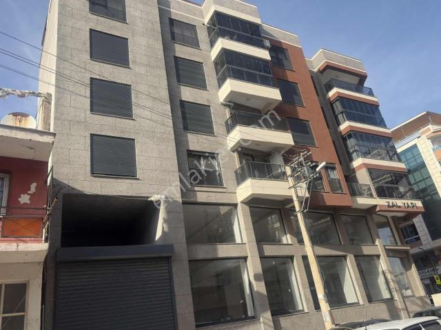 Çarşının En Güzel Konumunda Ara Kat Yatırıma Uygun 1+1
