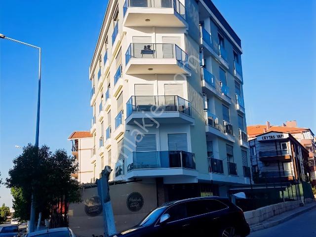 Armutlu Hürriyet Mh.de | Açık Otoparklı | Ebeveyn Banyolu Daire