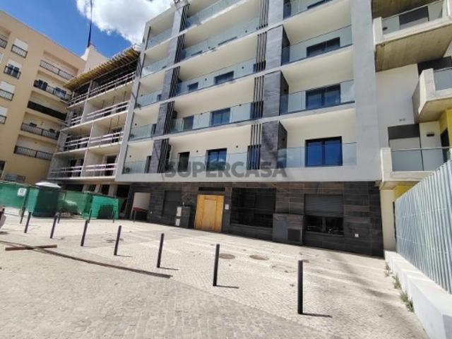 ARMAÇÃO DE PÊRA T2 A 200M DA PRAIA 90 m² | 430 000 €