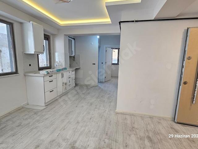ARMAĞAN EVLER FİNANS MERKEZİ YAKINI 1+1 SATILIK YENİ DAİRE
