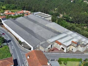 Armazém à venda em Santo Tirso