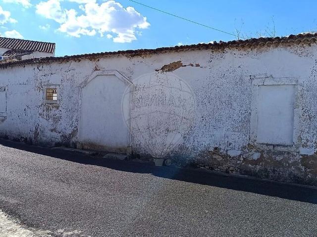 Armazém à venda em Torres Novas