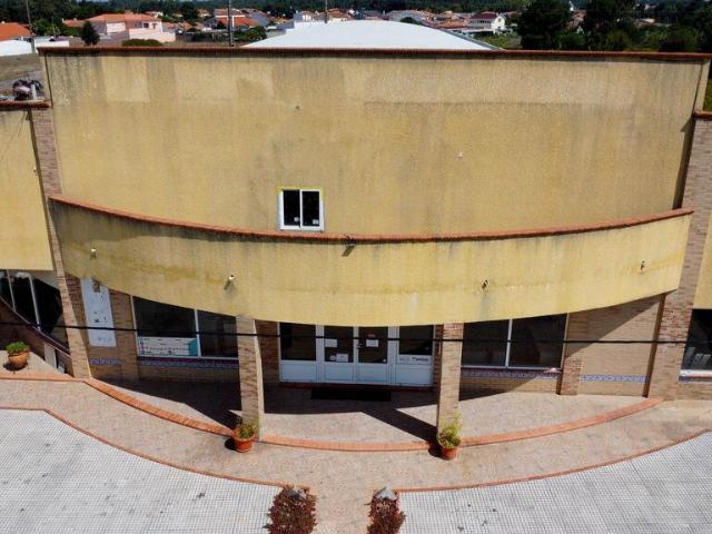 Armazém em Mira de 924,00 m²