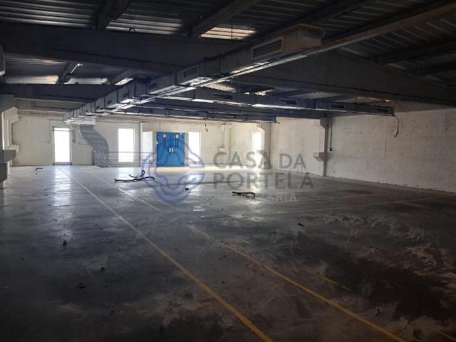Armazém para Venda | 957 m² | Comércio e Indústria | Touguin. 957m² Touguinha e Touguinhó