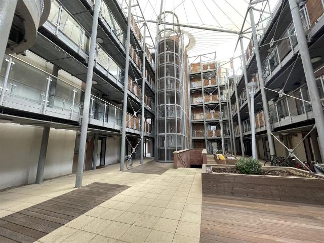 Armidale Place, Bristol BS6, 2 bed flat to rent, £1,450 pcm | PrimeLocation