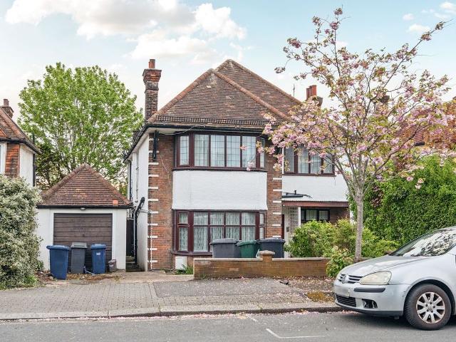Armitage Road, Golders Green, London NW11, 1 bed flat to rent, £1,750 pcm | PrimeLocation