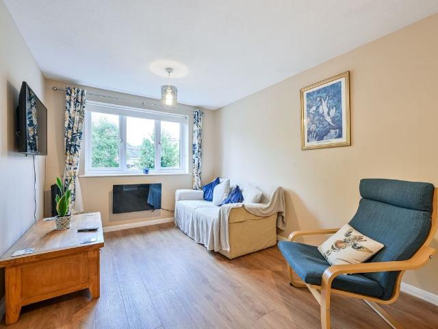 Armoury Road, Deptford, London SE8, 1 bed flat to rent, £2,384 pcm | PrimeLocation