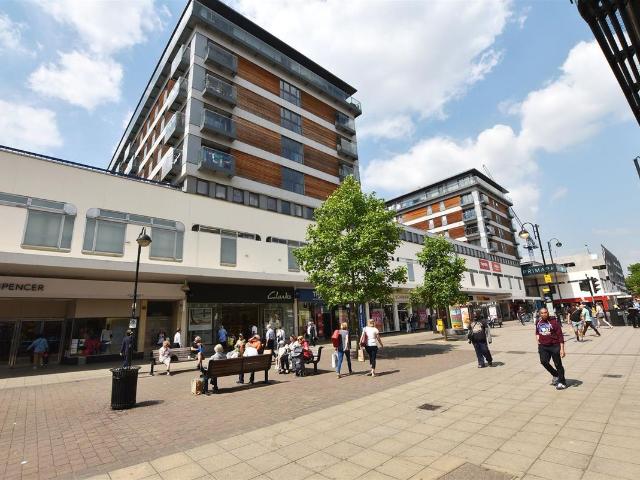 Armstrong House, Uxbridge UB8, 1 bed flat to rent, £1,395 pcm | PrimeLocation
