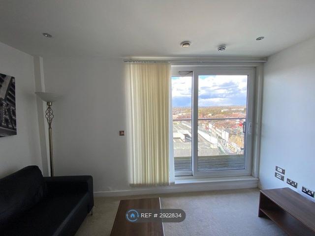 Armstrong House, Uxbridge UB8, 1 bed flat to rent, £1,550 pcm | PrimeLocation