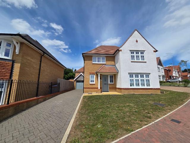 Armstrong Road, Luton LU2, 4 bed property to rent, £2,200 pcm | PrimeLocation