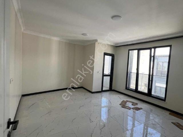 Arnavutköy Merkez 2+1 Kiralık Daire