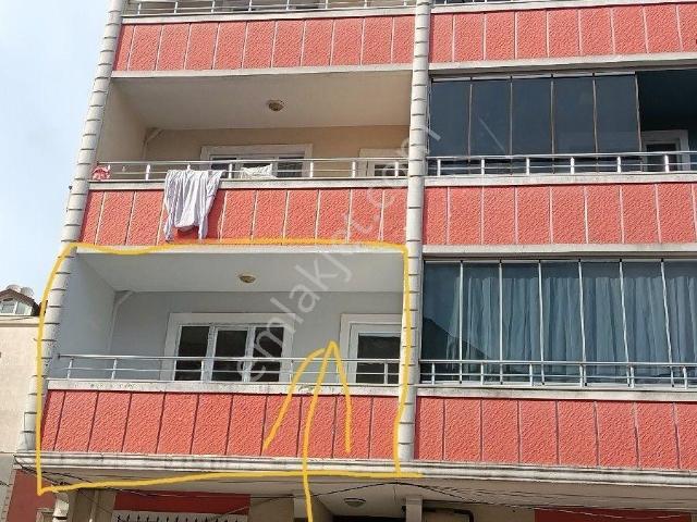 Arnavutköy Merkezde Havlu 34'ün Avm'nin Yanında Satılık 2+1 Ara Kat Daire 100 Metre