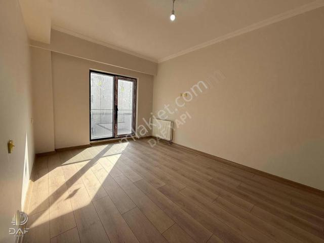 Arnavutköy Merkezde Satılık 3+1 Sıfır Daire 110 M²