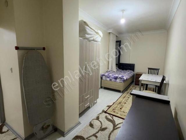 Arnavutköy Metro Dibinde Full Eşyalı 2+1 Kiralık Daire