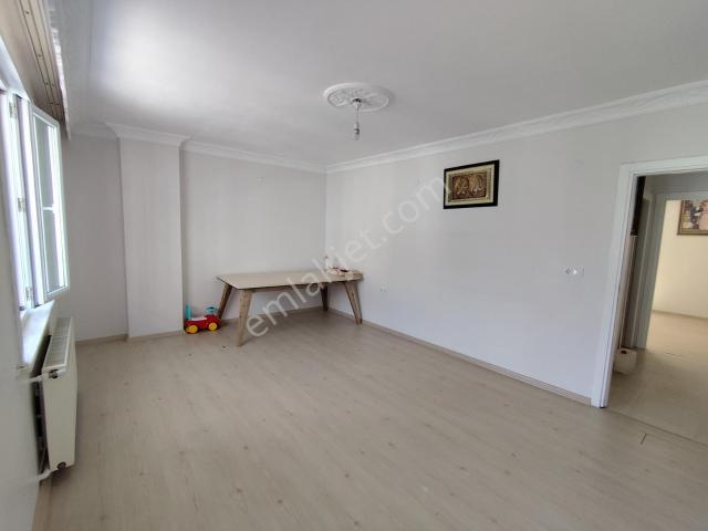 Arnavutköy Metroya 7 Dakika Mesafede Kiralık 2+1 Daire