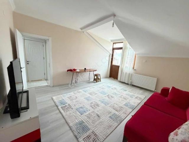 Arnavutköy Mrkz Havalanı Güzergahında Eşyalı Kiralık Daire